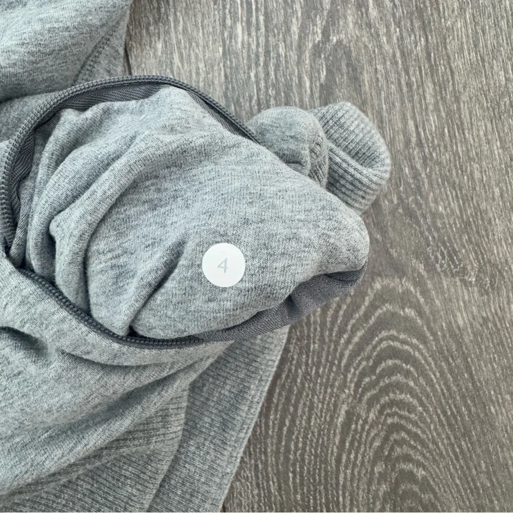 Lululemon Women's Rest Day Gray Cowl Neck Pullover Athletic Sweatshirt Size 4